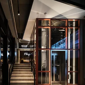 Bespoke Shinjuku Tokio